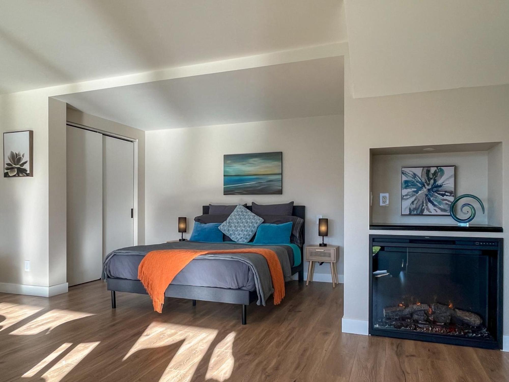Kelowfornia Lakeview Retreat Kelowna Ruang foto