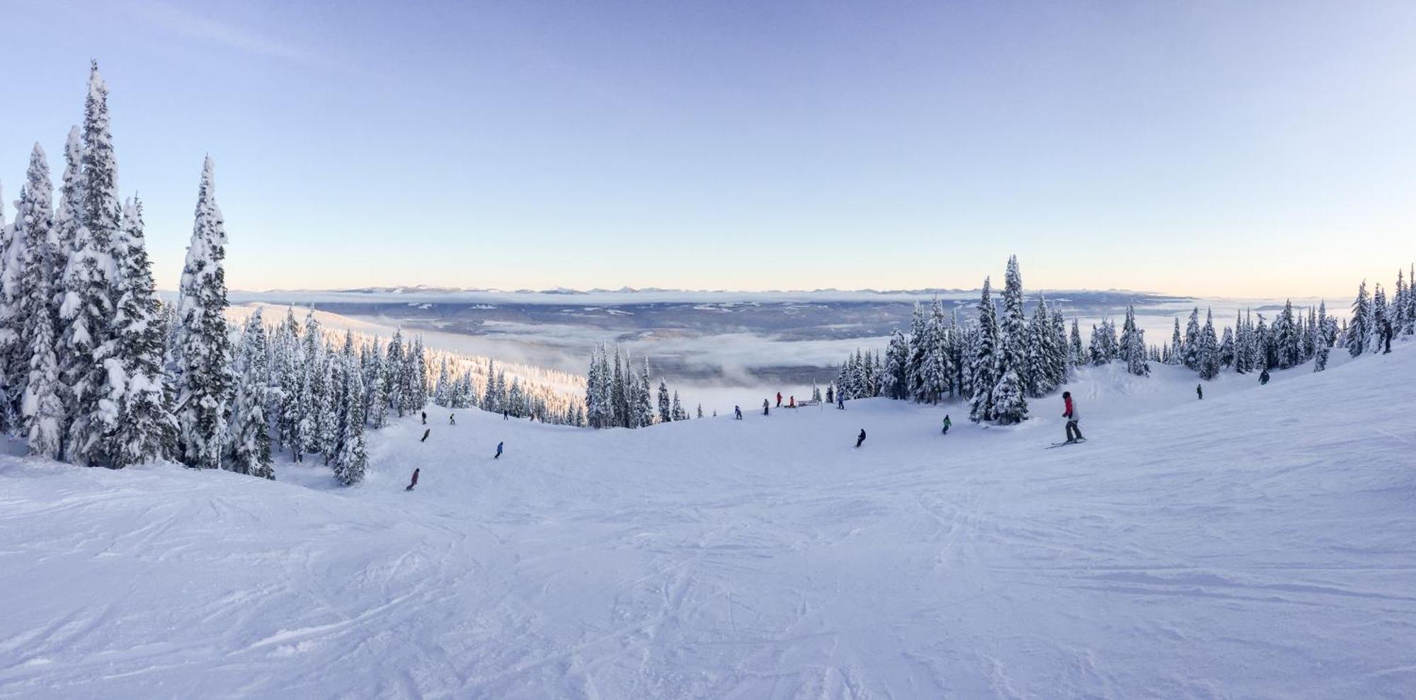 Kelowfornia Lakeview Retreat Kelowna Bagian luar foto