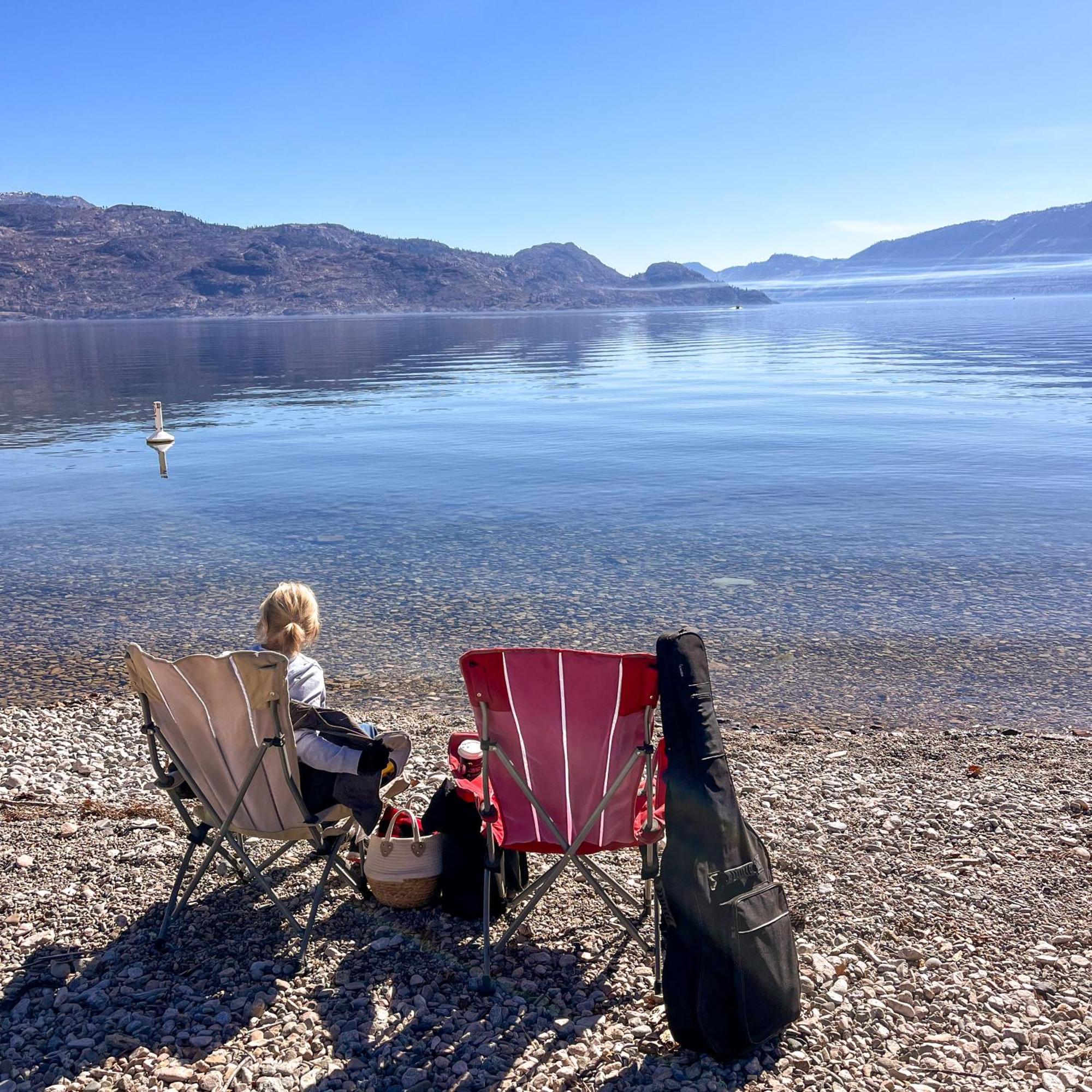 Kelowfornia Lakeview Retreat Kelowna Bagian luar foto